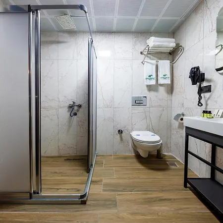 Lenora Airport & Istanbul Airport Hotel 3*